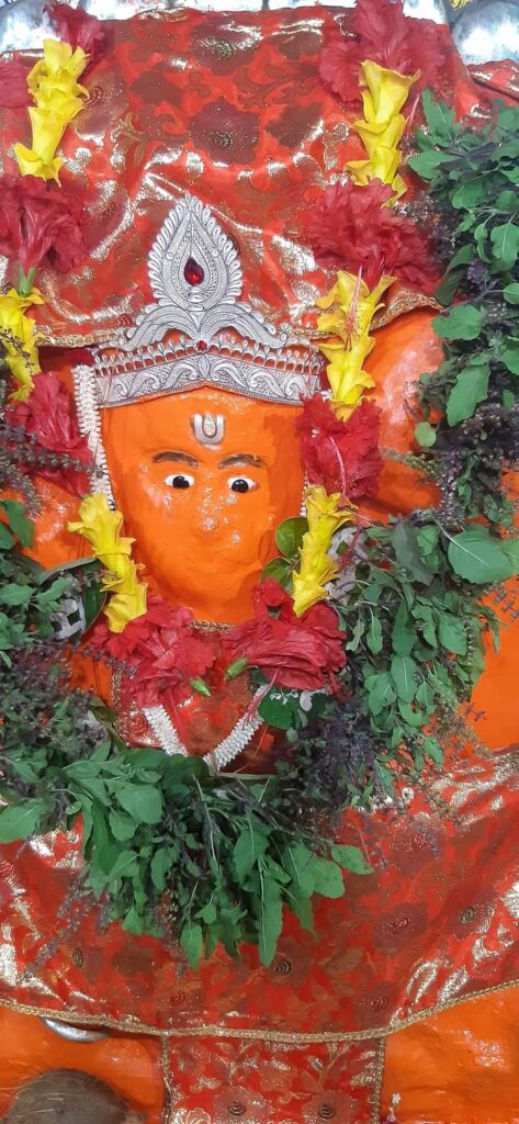 बरसेगी बजरंगबली की कृपा- शक्ति के थाना परिसर स्थित श्री सिद्ध हनुमान मंदिर में 23 अप्रैल को मनेगा हनुमान जन्मोत्सव, मंदिर के पुजारी पंडित ओमप्रकाश वैष्णव के सानिध्य में ज्योति कलश, अलौकिक श्रृंगार, एवं सिंदूराभिषेक के कार्यक्रम होंगे संपन्न, 49वीं महा आरती का होगा आयोजन, दूर-दूर तक प्रसिद्धि है थाना परिसर के हनुमान लला की बरसेगी बजरंगबली की कृपा- शक्ति के थाना परिसर स्थित श्री सिद्ध हनुमान मंदिर में 23 अप्रैल को मनेगा हनुमान जन्मोत्सव, मंदिर के पुजारी पंडित ओमप्रकाश वैष्णव के सानिध्य में ज्योति कलश, अलौकिक श्रृंगार, एवं सिंदूराभिषेक के कार्यक्रम होंगे संपन्न, 49वीं महा आरती का होगा आयोजन, दूर-दूर तक प्रसिद्धि है थाना परिसर के हनुमान लला की kshititech
