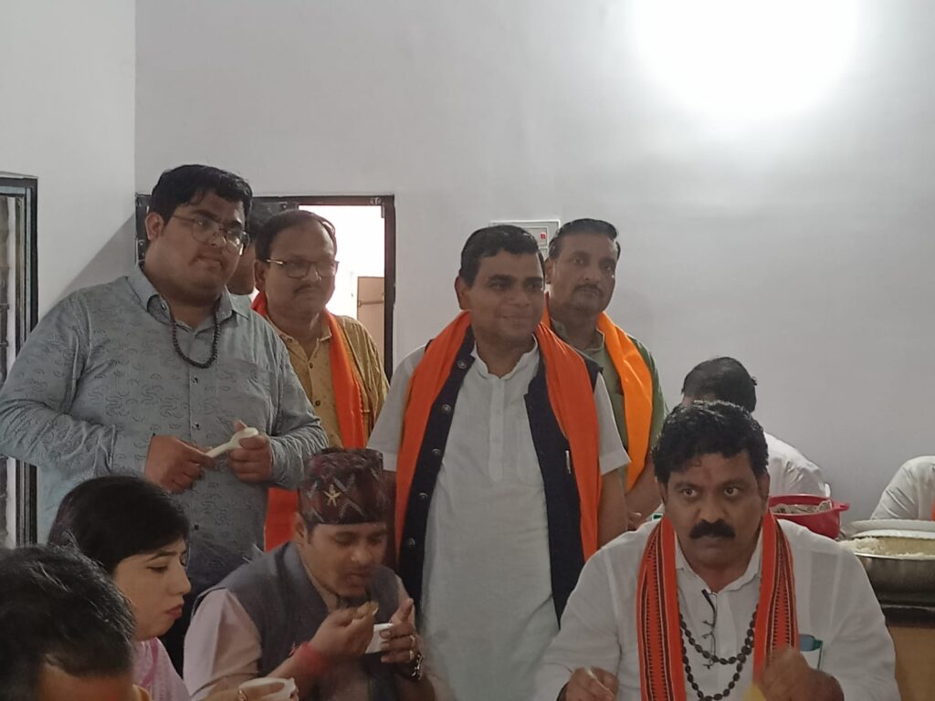 बतौर पालक मंत्री शक्ति पहुंचे उपमुख्यमंत्री विजय शर्मा का हुआ जोरदार स्वागत, भाजपा कार्यालय में जिले के विधानसभा प्रमुखों की ली बैठक, चुनाव संयोजक कृष्णकांत चंद्रा एवं सहसंयोजक डॉ. खिलावन साहू भी रहे मौजूद, 2 अप्रैल को जैजैपुर विधानसभा क्षेत्र का जनसंपर्क करेगी कमलेश जांगड़े बतौर पालक मंत्री शक्ति पहुंचे उपमुख्यमंत्री विजय शर्मा का हुआ जोरदार स्वागत, भाजपा कार्यालय में जिले के विधानसभा प्रमुखों की ली बैठक, चुनाव संयोजक कृष्णकांत चंद्रा एवं सहसंयोजक डॉ. खिलावन साहू भी रहे मौजूद, 2 अप्रैल को जैजैपुर विधानसभा क्षेत्र का जनसंपर्क करेगी कमलेश जांगड़े kshititech