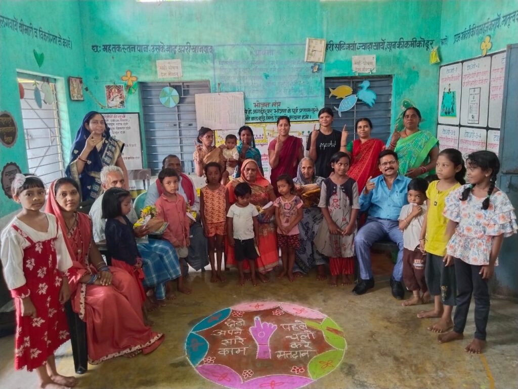 शक्ति जिले में लोकसभा चुनाव के लिए मतदान दल हो रहे तैयार,आईएएस कलेक्टर टोपनो के मार्गदर्शन में चुनावी कार्य जोरों से, सभी जुटे लोकतंत्र के महापर्व को सफल बनाने में शक्ति जिले में लोकसभा चुनाव के लिए मतदान दल हो रहे तैयार,आईएएस कलेक्टर टोपनो के मार्गदर्शन में चुनावी कार्य जोरों से, सभी जुटे लोकतंत्र के महापर्व को सफल बनाने में kshititech