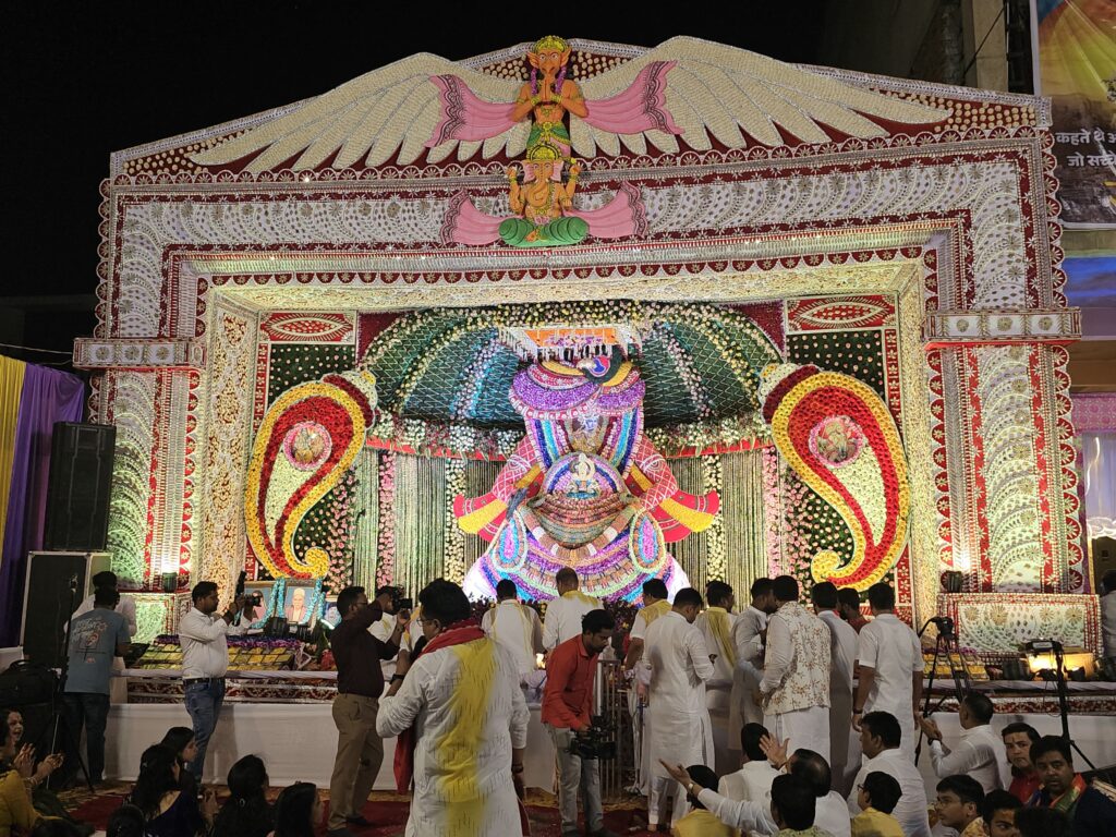 बाबा श्याम का अनूठा दरबार- शक्ति के आशीर्वाद कार्यक्रम में सजा बाबा खाटू श्याम का दरबार, खाटू धाम के मोहन दास जी, श्याम सिंह जी चौहान रहे मौजूद, देश के विभिन्न राज्यों से पहुंचे श्याम प्रेमी, शक्ति के मांगेराम मानस अग्रवाल ने किया था आयोजन, अवसर था नन्हे- मुन्ने बच्चों के जन्मदिन का बाबा श्याम का अनूठा दरबार- शक्ति के आशीर्वाद कार्यक्रम में सजा बाबा खाटू श्याम का दरबार, खाटू धाम के मोहन दास जी, श्याम सिंह जी चौहान रहे मौजूद, देश के विभिन्न राज्यों से पहुंचे श्याम प्रेमी, शक्ति के मांगेराम मानस अग्रवाल ने किया था आयोजन, अवसर था नन्हे- मुन्ने बच्चों के जन्मदिन का kshititech