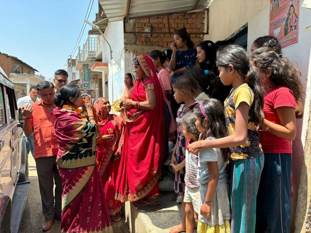 कल 6 अप्रैल को भाजपा शक्ति जिले में पोलिंग बूथ स्तर पर मनाएंगी स्थापना दिवस का कार्यक्रम, जिला अध्यक्ष कृष्णकांत चंद्रा के नेतृत्व में तैयारियां जोरों पर, भाजपा प्रत्याशी कमलेश जांगड़े ने किया अकलतरा विधानसभा क्षेत्र का सघन जनसंपर्क कल 6 अप्रैल को भाजपा शक्ति जिले में पोलिंग बूथ स्तर पर मनाएंगी स्थापना दिवस का कार्यक्रम, जिला अध्यक्ष कृष्णकांत चंद्रा के नेतृत्व में तैयारियां जोरों पर, भाजपा प्रत्याशी कमलेश जांगड़े ने किया अकलतरा विधानसभा क्षेत्र का सघन जनसंपर्क kshititech