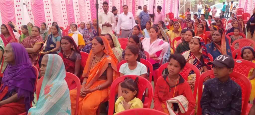 लोकसभा चुनाव को लेकर अड़भार शहर में हुआ महिला सम्मेलन का आयोजन, संयोगिता ने कहा- मोदी जी के नेतृत्व में ही देश बनेगा विकसित राष्ट्र,BJP प्रत्याशी कमलेश जांगड़े ने किया 8 अप्रैल को मतदाताओं से जनसंपर्क, पूर्व विधायक डॉ खिलावन साहू भी कर रहे कमलेश के साथ घर-घर मतदाताओं से संपर्क लोकसभा चुनाव को लेकर अड़भार शहर में हुआ महिला सम्मेलन का आयोजन, संयोगिता ने कहा- मोदी जी के नेतृत्व में ही देश बनेगा विकसित राष्ट्र,BJP प्रत्याशी कमलेश जांगड़े ने किया 8 अप्रैल को मतदाताओं से जनसंपर्क, पूर्व विधायक डॉ खिलावन साहू भी कर रहे कमलेश के साथ घर-घर मतदाताओं से संपर्क kshititech