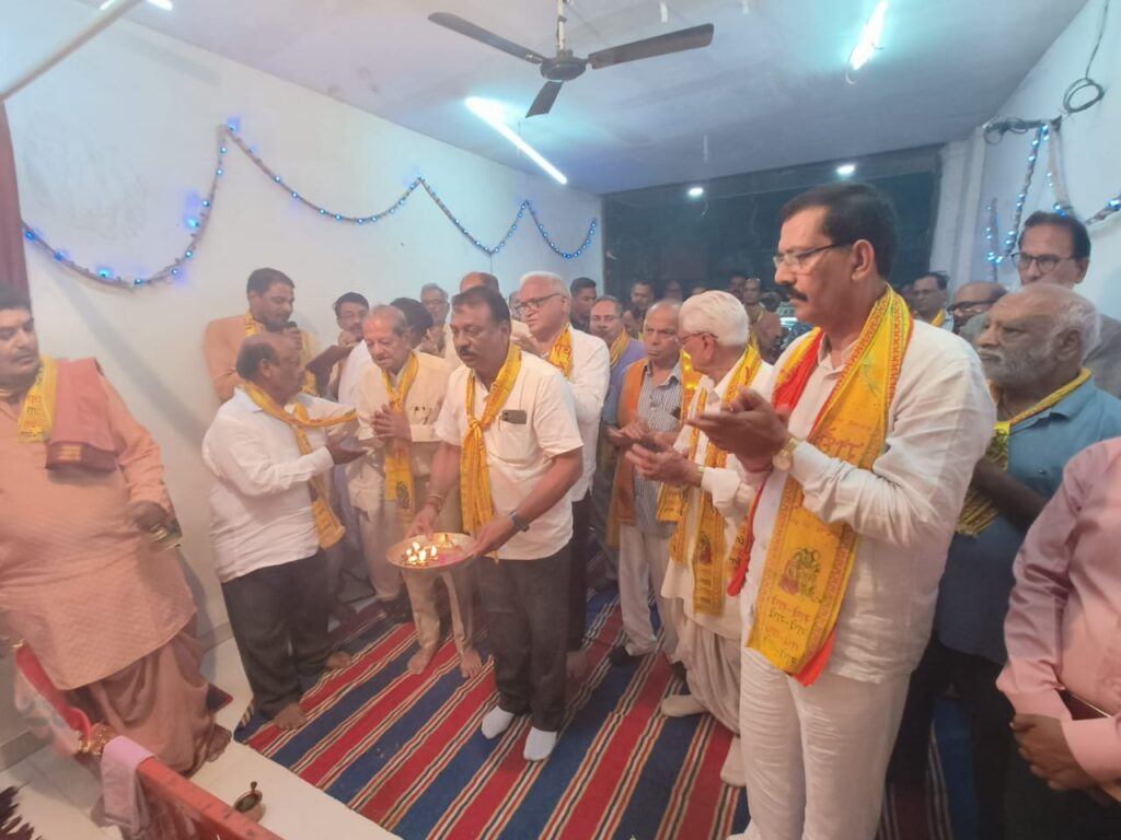 बरसेगी बांके बिहारी जी की कृपा- श्री बांके बिहारी मंदिर की 3D डिजाइन हुई अनावृत,नवनिर्माण का साक्षी बनने का अवसर मिलना ही सौभाग्य की बात - मोतीलाल साहू,154 वर्ष पुराने मंदिर का पुनर्निर्माण, प्रभु की प्रेरणा से ही संभव- सियाराम अग्रवाल, मंदिर कमेटी में जोड़े जाएंगे 21 नए ट्रस्टी सदस्य, डॉक्टर अशोक अग्रवाल ने कहा- सभी के सहयोग से बांके बिहारी मंदिर का होगा अभूतपूर्व पुनर्निर्माण बरसेगी बांके बिहारी जी की कृपा- श्री बांके बिहारी मंदिर की 3D डिजाइन हुई अनावृत,नवनिर्माण का साक्षी बनने का अवसर मिलना ही सौभाग्य की बात - मोतीलाल साहू,154 वर्ष पुराने मंदिर का पुनर्निर्माण, प्रभु की प्रेरणा से ही संभव- सियाराम अग्रवाल, मंदिर कमेटी में जोड़े जाएंगे 21 नए ट्रस्टी सदस्य, डॉक्टर अशोक अग्रवाल ने कहा- सभी के सहयोग से बांके बिहारी मंदिर का होगा अभूतपूर्व पुनर्निर्माण kshititech