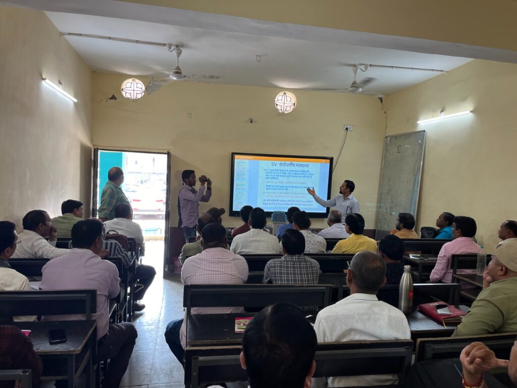 मतदान को लेकर प्रशासनिक अमला तैयार- शक्ति जिले में कलेक्टर के मार्गदर्शन में लोकसभा चुनाव की तैयारियां अंतिम चरण पर,29 अप्रैल से 1 मई तक डाक मतपत्र से किया जा सकता है मतदान, पहली बार शक्ति जिले में शत प्रतिशत मतदान को लेकर चला श्रृंखलाबद्ध जागरूकता कार्यक्रम मतदान को लेकर प्रशासनिक अमला तैयार- शक्ति जिले में कलेक्टर के मार्गदर्शन में लोकसभा चुनाव की तैयारियां अंतिम चरण पर,29 अप्रैल से 1 मई तक डाक मतपत्र से किया जा सकता है मतदान, पहली बार शक्ति जिले में शत प्रतिशत मतदान को लेकर चला श्रृंखलाबद्ध जागरूकता कार्यक्रम kshititech