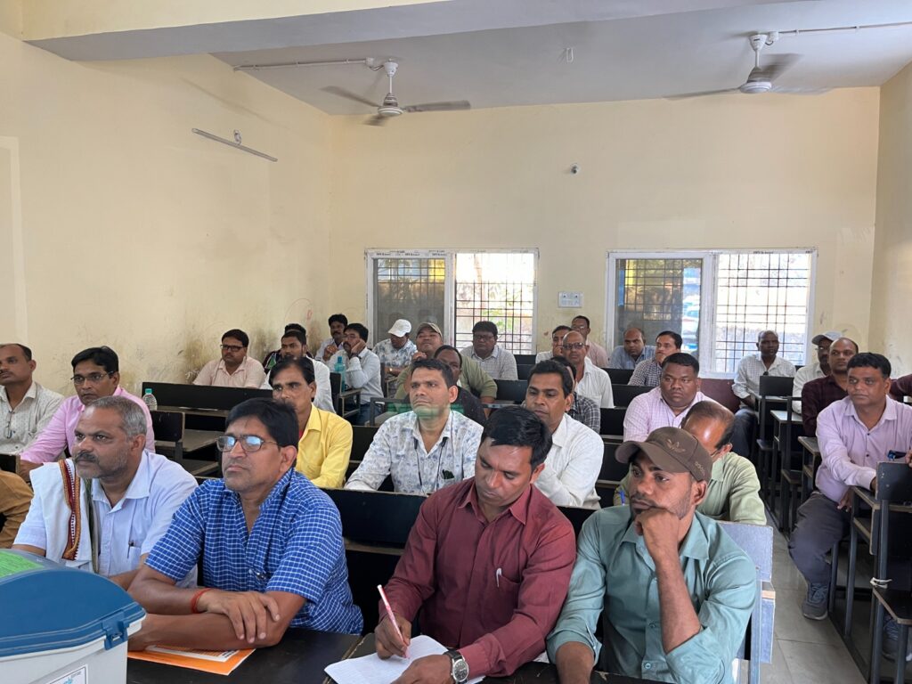 मतदान को लेकर प्रशासनिक अमला तैयार- शक्ति जिले में कलेक्टर के मार्गदर्शन में लोकसभा चुनाव की तैयारियां अंतिम चरण पर,29 अप्रैल से 1 मई तक डाक मतपत्र से किया जा सकता है मतदान, पहली बार शक्ति जिले में शत प्रतिशत मतदान को लेकर चला श्रृंखलाबद्ध जागरूकता कार्यक्रम मतदान को लेकर प्रशासनिक अमला तैयार- शक्ति जिले में कलेक्टर के मार्गदर्शन में लोकसभा चुनाव की तैयारियां अंतिम चरण पर,29 अप्रैल से 1 मई तक डाक मतपत्र से किया जा सकता है मतदान, पहली बार शक्ति जिले में शत प्रतिशत मतदान को लेकर चला श्रृंखलाबद्ध जागरूकता कार्यक्रम kshititech