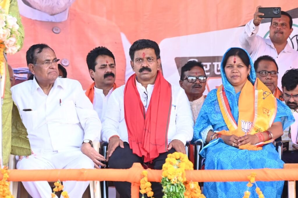 पुलिस थाना जांजगीर पहुंची भाजपा प्रत्याशी कमलेश जांगड़े, मामला अमित शाह के मूल भाषण को परिवर्तित कर सोशल मीडिया में वायरल करने का, भाजपा ने करी कड़ी से कड़ी कार्रवाई करने की मांग, जांजगीर में मुख्यमंत्री एवं उपमुख्यमंत्री भी जमकर बरसे कांग्रेस पर, जांजगीर-चांपा लोकसभा की राजनीति में आ रही गर्माहट पुलिस थाना जांजगीर पहुंची भाजपा प्रत्याशी कमलेश जांगड़े, मामला अमित शाह के मूल भाषण को परिवर्तित कर सोशल मीडिया में वायरल करने का, भाजपा ने करी कड़ी से कड़ी कार्रवाई करने की मांग, जांजगीर में मुख्यमंत्री एवं उपमुख्यमंत्री भी जमकर बरसे कांग्रेस पर, जांजगीर-चांपा लोकसभा की राजनीति में आ रही गर्माहट kshititech