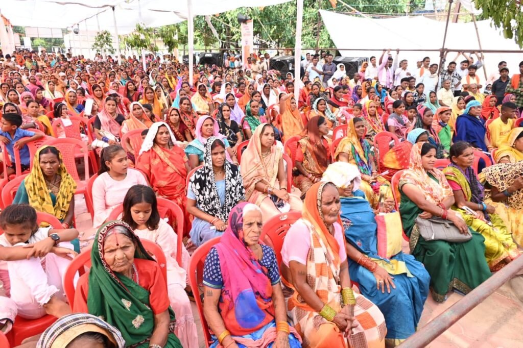 पुलिस थाना जांजगीर पहुंची भाजपा प्रत्याशी कमलेश जांगड़े, मामला अमित शाह के मूल भाषण को परिवर्तित कर सोशल मीडिया में वायरल करने का, भाजपा ने करी कड़ी से कड़ी कार्रवाई करने की मांग, जांजगीर में मुख्यमंत्री एवं उपमुख्यमंत्री भी जमकर बरसे कांग्रेस पर, जांजगीर-चांपा लोकसभा की राजनीति में आ रही गर्माहट पुलिस थाना जांजगीर पहुंची भाजपा प्रत्याशी कमलेश जांगड़े, मामला अमित शाह के मूल भाषण को परिवर्तित कर सोशल मीडिया में वायरल करने का, भाजपा ने करी कड़ी से कड़ी कार्रवाई करने की मांग, जांजगीर में मुख्यमंत्री एवं उपमुख्यमंत्री भी जमकर बरसे कांग्रेस पर, जांजगीर-चांपा लोकसभा की राजनीति में आ रही गर्माहट kshititech