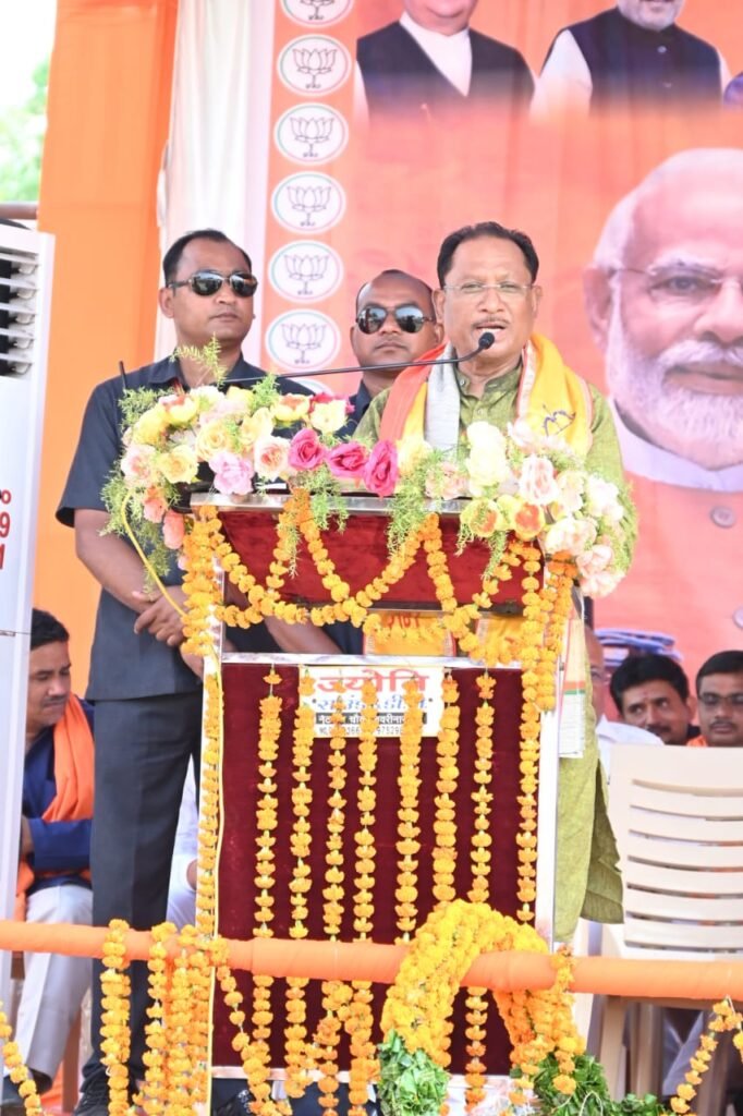 पुलिस थाना जांजगीर पहुंची भाजपा प्रत्याशी कमलेश जांगड़े, मामला अमित शाह के मूल भाषण को परिवर्तित कर सोशल मीडिया में वायरल करने का, भाजपा ने करी कड़ी से कड़ी कार्रवाई करने की मांग, जांजगीर में मुख्यमंत्री एवं उपमुख्यमंत्री भी जमकर बरसे कांग्रेस पर, जांजगीर-चांपा लोकसभा की राजनीति में आ रही गर्माहट पुलिस थाना जांजगीर पहुंची भाजपा प्रत्याशी कमलेश जांगड़े, मामला अमित शाह के मूल भाषण को परिवर्तित कर सोशल मीडिया में वायरल करने का, भाजपा ने करी कड़ी से कड़ी कार्रवाई करने की मांग, जांजगीर में मुख्यमंत्री एवं उपमुख्यमंत्री भी जमकर बरसे कांग्रेस पर, जांजगीर-चांपा लोकसभा की राजनीति में आ रही गर्माहट kshititech