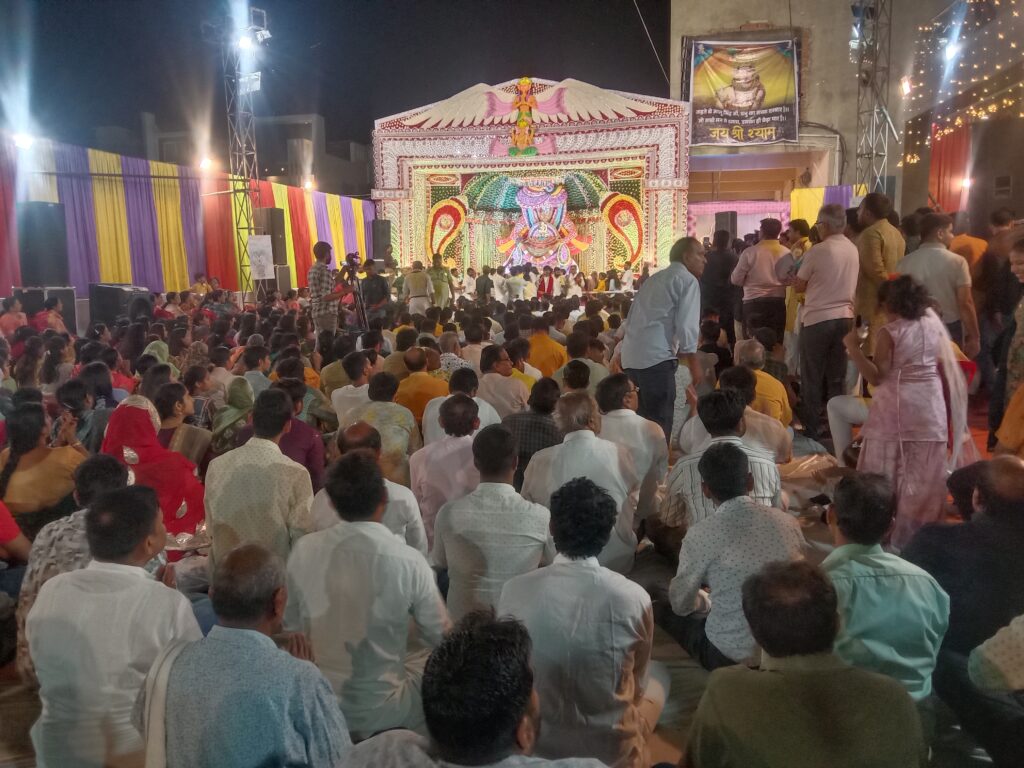 बाबा श्याम का अनूठा दरबार- शक्ति के आशीर्वाद कार्यक्रम में सजा बाबा खाटू श्याम का दरबार, खाटू धाम के मोहन दास जी, श्याम सिंह जी चौहान रहे मौजूद, देश के विभिन्न राज्यों से पहुंचे श्याम प्रेमी, शक्ति के मांगेराम मानस अग्रवाल ने किया था आयोजन, अवसर था नन्हे- मुन्ने बच्चों के जन्मदिन का बाबा श्याम का अनूठा दरबार- शक्ति के आशीर्वाद कार्यक्रम में सजा बाबा खाटू श्याम का दरबार, खाटू धाम के मोहन दास जी, श्याम सिंह जी चौहान रहे मौजूद, देश के विभिन्न राज्यों से पहुंचे श्याम प्रेमी, शक्ति के मांगेराम मानस अग्रवाल ने किया था आयोजन, अवसर था नन्हे- मुन्ने बच्चों के जन्मदिन का kshititech