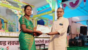 सकरेली कलां में मानस की रही धूम,9 दिन के बाद हुआ अखंड नवधा रामायण का समापन,सर्वश्रेष्ठ गायन वादन करने वाले मानस मंडलियो को किया गया पुरस्कृत, रायगढ़ की संतोष मानस मंडली रही प्रथम विजेता, अपनी भव्यता के लिए पूरे छत्तीसगढ़ में प्रसिद्ध है सकरेली की अखंड नवधा रामायण सकरेली कलां में मानस की रही धूम,9 दिन के बाद हुआ अखंड नवधा रामायण का समापन,सर्वश्रेष्ठ गायन वादन करने वाले मानस मंडलियो को किया गया पुरस्कृत, रायगढ़ की संतोष मानस मंडली रही प्रथम विजेता, अपनी भव्यता के लिए पूरे छत्तीसगढ़ में प्रसिद्ध है सकरेली की अखंड नवधा रामायण kshititech