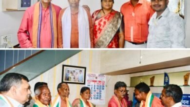 मजबूत हो रही ज्योत्सना-जोगी कांग्रेस के दिग्गज नेताओं ने कोरबा लोकसभा क्षेत्र में नेता प्रतिपक्ष महंत के नेतृत्व में थामा कांग्रेस का दामन, ज्योत्सना महंत की जीत के लिए जोगी कांग्रेस के नेताओं की रहेगी अहम भूमिका, विधानसभा के नेता प्रतिपक्ष महंत ने कहा- कोरबा संसदीय क्षेत्र मे कांग्रेस की चल रही लहर kshititech