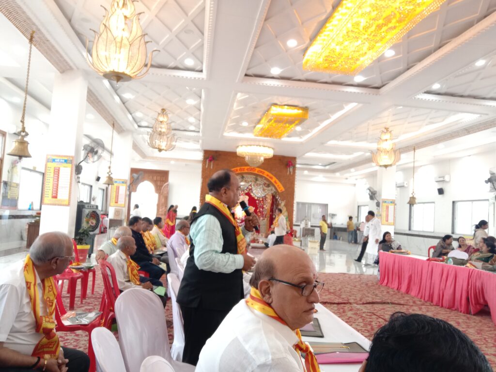 झुन्झनू धाम चाम्पा में हुई बैठक- अग्रवाल संगठन की प्रदेश कार्यकारिणी की बैठक में हुए विभिन्न निर्णय- श्री अग्रसेन चैरिटेबल ट्रस्ट का होगा पुनर्गठन, संगठन के नए निर्वाचन के लिए बाबूलाल अग्रवाल को नियुक्त किया गया चुनाव अधिकारी,चाम्पा के रानी सती दादी मंदिर में हुई बैठक, मंदिर के संस्थापक महेंद्र सावी मित्तल सहित दादी भक्तों ने किया था बैठक का आतिथ्य झुन्झनू धाम चाम्पा में हुई बैठक- अग्रवाल संगठन की प्रदेश कार्यकारिणी की बैठक में हुए विभिन्न निर्णय- श्री अग्रसेन चैरिटेबल ट्रस्ट का होगा पुनर्गठन, संगठन के नए निर्वाचन के लिए बाबूलाल अग्रवाल को नियुक्त किया गया चुनाव अधिकारी,चाम्पा के रानी सती दादी मंदिर में हुई बैठक, मंदिर के संस्थापक महेंद्र सावी मित्तल सहित दादी भक्तों ने किया था बैठक का आतिथ्य kshititech