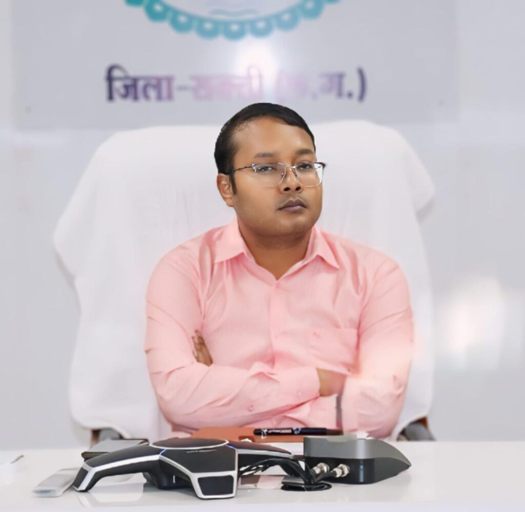 अब तक का सर्वाधिक मतदान- प्रदेश में हुए 72.8% मतदान पर मुख्य निर्वाचन पदाधिकारी रीना बाबा साहब कंगाले एवं शक्ति जिला निर्वाचन अधिकारी टोपनो ने किया मतदाताओं एवं निर्वाचन कार्य में लगे अधिकारी- कर्मचारियों का आभार व्यक्त अब तक का सर्वाधिक मतदान- प्रदेश में हुए 72.8% मतदान पर मुख्य निर्वाचन पदाधिकारी रीना बाबा साहब कंगाले एवं शक्ति जिला निर्वाचन अधिकारी टोपनो ने किया मतदाताओं एवं निर्वाचन कार्य में लगे अधिकारी- कर्मचारियों का आभार व्यक्त kshititech