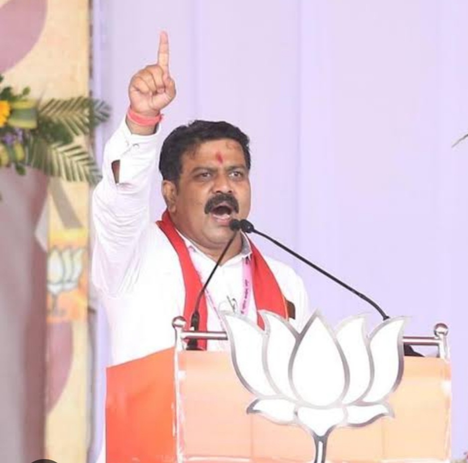 प्रदेश के दो उप मुख्यमंत्री लोकसभा क्षेत्र में- विजय शर्मा ने कहा- भाजपा सरकार सूर्यवंशी समाज के साथ, वही उपमुख्यमंत्री अरुण साव ने कहा- जांजगीर लोकसभा में कांग्रेस को ऐसा हराये ताकि दोबारा लड़ने की हिम्मत ही ना करें, विजय शर्मा ने कहा-ठाठ बाठ के आदि नेता प्रतिपक्ष महंत नहीं पचा पा रहे मोदी की लोकप्रियता को, इसलिए कह रहे सर फोड़ने की बात प्रदेश के दो उप मुख्यमंत्री लोकसभा क्षेत्र में- विजय शर्मा ने कहा- भाजपा सरकार सूर्यवंशी समाज के साथ, वही उपमुख्यमंत्री अरुण साव ने कहा- जांजगीर लोकसभा में कांग्रेस को ऐसा हराये ताकि दोबारा लड़ने की हिम्मत ही ना करें, विजय शर्मा ने कहा-ठाठ बाठ के आदि नेता प्रतिपक्ष महंत नहीं पचा पा रहे मोदी की लोकप्रियता को, इसलिए कह रहे सर फोड़ने की बात kshititech