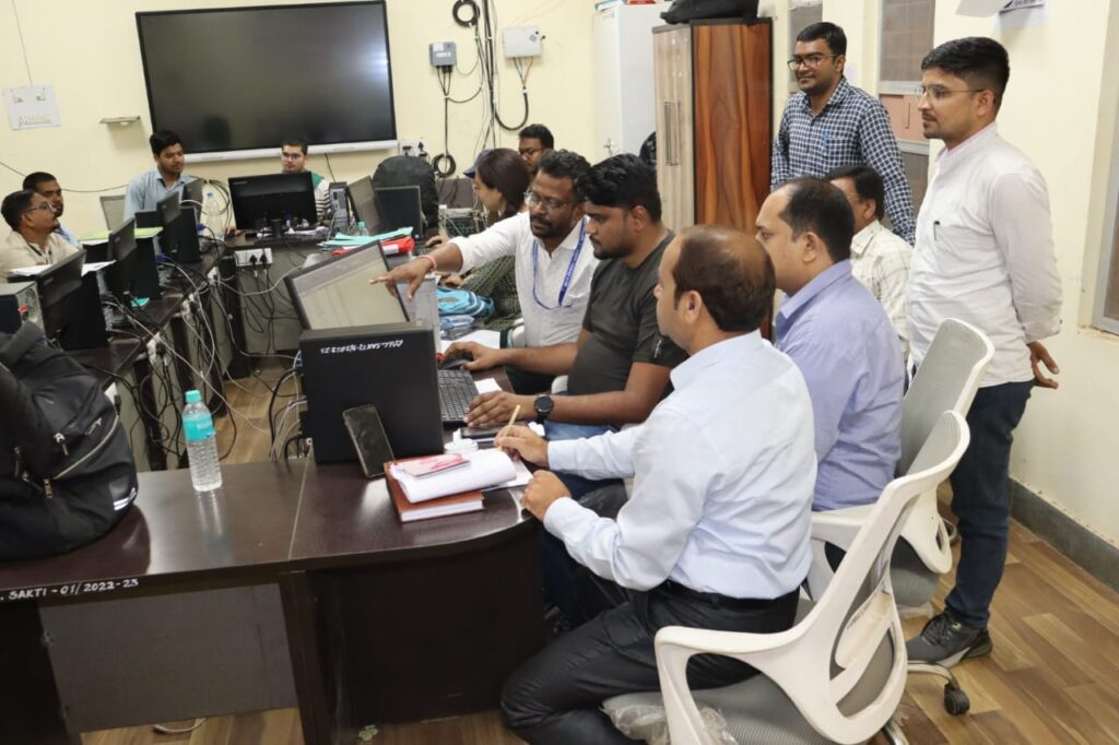 शक्ति जिले में लोकसभा चुनाव को लेकर मतगणना कर्मियों का किया गया प्रथम रेंडमाइजेशन, राज्य के मुख्य निर्वाचन पदाधिकारी मतगणना अधिकारियों से हुई रूबरू रीना बाबा साहब कंगाले ने कहा निर्वाचन प्रक्रिया का अंतिम पड़ाव है मतगणना, शक्ति कलेक्टर अमृत विकास टोपनो के मार्गदर्शन में मतगणना की तैयारियां पूर्ण शक्ति जिले में लोकसभा चुनाव को लेकर मतगणना कर्मियों का किया गया प्रथम रेंडमाइजेशन, राज्य के मुख्य निर्वाचन पदाधिकारी मतगणना अधिकारियों से हुई रूबरू रीना बाबा साहब कंगाले ने कहा निर्वाचन प्रक्रिया का अंतिम पड़ाव है मतगणना, शक्ति कलेक्टर अमृत विकास टोपनो के मार्गदर्शन में मतगणना की तैयारियां पूर्ण kshititech