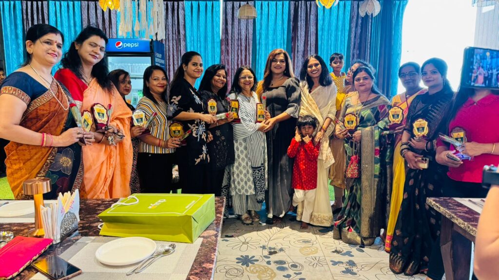 बिलासपुर के रीति रिवाज ने किया 0TT रेस्टोरेंट का शुभारंभ, शहर के सीपत चौक में स्थित है इंटरनेशनल मेकअप आर्टिस्ट नीरा प्रधान पहुंची ओपनिंग सेरेमनी में,बिंदु-करण ने की है फूड सेक्टर में अनुकरणीय पहल बिलासपुर के रीति रिवाज ने किया 0TT रेस्टोरेंट का शुभारंभ, शहर के सीपत चौक में स्थित है इंटरनेशनल मेकअप आर्टिस्ट नीरा प्रधान पहुंची ओपनिंग सेरेमनी में,बिंदु-करण ने की है फूड सेक्टर में अनुकरणीय पहल kshititech