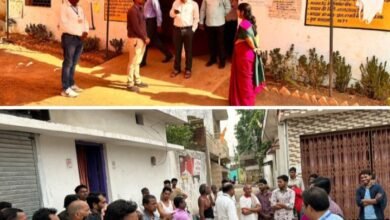 BIG BREKING-शक्ति जिले में गांव वालों ने किया मतदान का बहिष्कार- कलेक्टर, प्रशासनिक अधिकारी पहुंचे मौके पर, ग्रामीण मानने को तैयार नहीं, करीब चार मतदान केदो में एक साथ नहीं डाले जा रहे वोट, लोकतंत्र के महापर्व में ग्रामीण कर रहे अपनी मांगों को पूरा करने की मांग BIG BREKING-शक्ति जिले में गांव वालों ने किया मतदान का बहिष्कार- कलेक्टर, प्रशासनिक अधिकारी पहुंचे मौके पर, ग्रामीण मानने को तैयार नहीं, करीब चार मतदान केदो में एक साथ नहीं डाले जा रहे वोट, लोकतंत्र के महापर्व में ग्रामीण कर रहे अपनी मांगों को पूरा करने की मांग kshititech