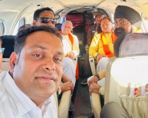 छत्तीसगढ़ के मुख्यमंत्री के साथ प्लेन में झारखंड चुनाव से प्रचार कर वापस लौटे जांजगीर- चांपा जिले के भाजपा नेता अमर सुल्तानिया, अमर ने कहा- 14 सीटों पर भाजपा को मिलेगी रिकॉर्ड जीत, छत्तीसगढ़ के मुख्यमंत्री साय के करीबियों में होती है अमर की गिनती, घाटशिला विधानसभा के प्रभारी थे अमर सुल्तानिया छत्तीसगढ़ के मुख्यमंत्री के साथ प्लेन में झारखंड चुनाव से प्रचार कर वापस लौटे जांजगीर- चांपा जिले के भाजपा नेता अमर सुल्तानिया, अमर ने कहा- 14 सीटों पर भाजपा को मिलेगी रिकॉर्ड जीत, छत्तीसगढ़ के मुख्यमंत्री साय के करीबियों में होती है अमर की गिनती, घाटशिला विधानसभा के प्रभारी थे अमर सुल्तानिया kshititech