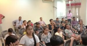 बच्चे अपनी तीसरी आंखों से दिखाएंगे कमाल- शक्ति के गिरिराज रेन बसेरा में 27 मई से चालू हुई समर मिड ब्रेन एक्विपेशन क्लास, बच्चों के ब्रेन को तीसरी आंख की तरह किया जाएगा प्रशिक्षित, विनीता मैडम ने दिखाई डेमो क्लास, अखिल भारतवर्षीय मारवाड़ी सम्मेलन की शक्ति शाखा ने किया है विशेष आयोजन, पहले दिन पहुंचे सैकड़ो की संख्या में बच्चे, बड़े महानगरों में होता है ऐसी क्लासेस का आयोजन बच्चे अपनी तीसरी आंखों से दिखाएंगे कमाल- शक्ति के गिरिराज रेन बसेरा में 27 मई से चालू हुई समर मिड ब्रेन एक्विपेशन क्लास, बच्चों के ब्रेन को तीसरी आंख की तरह किया जाएगा प्रशिक्षित, विनीता मैडम ने दिखाई डेमो क्लास, अखिल भारतवर्षीय मारवाड़ी सम्मेलन की शक्ति शाखा ने किया है विशेष आयोजन, पहले दिन पहुंचे सैकड़ो की संख्या में बच्चे, बड़े महानगरों में होता है ऐसी क्लासेस का आयोजन kshititech