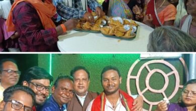 जन्मदिन पर किया अनूठा कार्य-शक्ति के सामाजिक कार्यकर्ता गोवर्धन (सोनू) देवांगन ने जन्मदिन के मौके पर भिक्षा मांगने वाले लोगों को मल्टीप्लेक्स में दिखाई फिल्म एवं करवाया नाश्ता, सिद्ध श्री हनुमान मंदिर में भी जन्मदिन पर काटा गया केक एवं महा आरती में भी शामिल हुए सोनू देवांगन kshititech