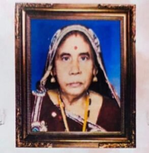 चंद्रपुर विधानसभा क्षेत्र के वरिष्ठ भाजपा,सहकारिता नेता दरबारी लाल गबेल की धर्मपत्नी पुनवंतीन बाई गबेल का हुआ निधन, 1 जून को ग्रह ग्राम- पोता में होगा दशकर्म एवं चंदनपान कार्यक्रम,कृष्ण कुमार गबेल एवं तीरथ गबेल की पूज्य माताजी थी पुनवंतीन बाई kshititech