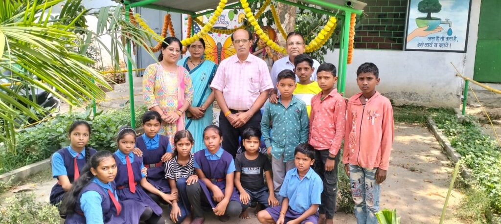 समर कैंप में विद्यार्थियों का जुनून-शक्ति जिले में स्कूल शिक्षा विभाग के ग्रीष्मकालीन समर कैंप में दिखा विद्यार्थियों का उत्साह- भीषण गर्मी में में भी सरकारी स्कूलों के छात्र समर कैंप में सीख रहे ज्ञानवर्धक बातें, जिला शिक्षा अधिकारी एन के चंद्रा ने कहा -बच्चों का यही जुनून उन्हें श्रेष्ठ विद्यार्थी बनाने की ओर करता है अग्रसर, नए सत्र के लिए स्कूलों की बेहतर व्यवस्थाएं बनाने में भी जुटे DEO चंद्रा समर कैंप में विद्यार्थियों का जुनून-शक्ति जिले में स्कूल शिक्षा विभाग के ग्रीष्मकालीन समर कैंप में दिखा विद्यार्थियों का उत्साह- भीषण गर्मी में में भी सरकारी स्कूलों के छात्र समर कैंप में सीख रहे ज्ञानवर्धक बातें, जिला शिक्षा अधिकारी एन के चंद्रा ने कहा -बच्चों का यही जुनून उन्हें श्रेष्ठ विद्यार्थी बनाने की ओर करता है अग्रसर, नए सत्र के लिए स्कूलों की बेहतर व्यवस्थाएं बनाने में भी जुटे DEO चंद्रा kshititech