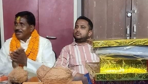 लाइनमैन का रिटायरमेंट-विद्युत विभाग शक्ति के लाइनमैन लाखनलाल हुए सेवानिवृत्ति,सेवानिवृत्ति पर विद्युत मंडल कार्यालय में हुआ विदाई समारोह का आयोजन, दशकों तक लाखन लाल ने दी अपनी सेवाएं, विद्युत मंडल अधिकारियों ने लखन लाल की सेवाओं के लिए किया उनका आभार व्यक्त लाइनमैन का रिटायरमेंट-विद्युत विभाग शक्ति के लाइनमैन लाखनलाल हुए सेवानिवृत्ति,सेवानिवृत्ति पर विद्युत मंडल कार्यालय में हुआ विदाई समारोह का आयोजन, दशकों तक लाखन लाल ने दी अपनी सेवाएं, विद्युत मंडल अधिकारियों ने लखन लाल की सेवाओं के लिए किया उनका आभार व्यक्त kshititech