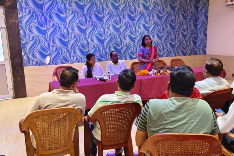 जीएसटी को लेकर शक्ति में हुई व्यापारियों की कार्यशाला, डिप्टी कमिश्नर राखी अग्रवाल ने कहा- व्यापारी समय पर भरे जीएसटी रिटर्न, व्यापारियों की सुविधाओं के लिए ही शासन ने जीएसटी में किए हैं सरल प्रावधान, चैंबर ऑफ़ कॉमर्स ने किया था आयोजन जीएसटी को लेकर शक्ति में हुई व्यापारियों की कार्यशाला, डिप्टी कमिश्नर राखी अग्रवाल ने कहा- व्यापारी समय पर भरे जीएसटी रिटर्न, व्यापारियों की सुविधाओं के लिए ही शासन ने जीएसटी में किए हैं सरल प्रावधान, चैंबर ऑफ़ कॉमर्स ने किया था आयोजन kshititech