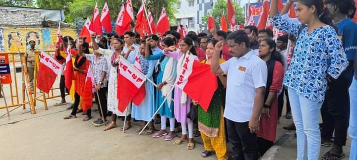 नीट की परीक्षा पर देश में मचा बवाल- विपक्षियों ने उठाए सवाल, एक ही केंद्र के आठ परीक्षार्थियों को 720 में 720 अंक मिलने की कहीं जा रही बात, अंततः शिक्षा मंत्री धर्मेंद्र प्रधान ने दिया बड़ा बयान kshititech