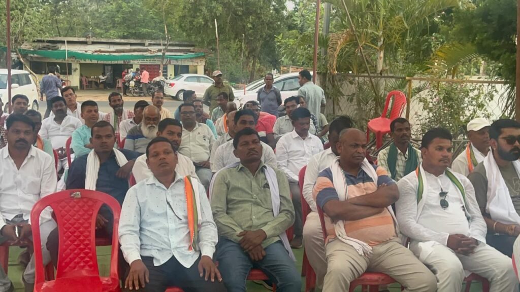 कोरबा लोकसभा में लगी है दिग्गजों की प्रतिष्ठा दांव पर- छत्तीसगढ़ के नेता प्रतिपक्ष महंत ने कांग्रेस के मतगणना अभिकर्ताओं को कहा- मतगणना स्थल पर गलत का करें पुरजोर विरोध एवं EVM के एक-एक वोटो पर रख अपनी पैनी नजर, महंत ने कहा-नजर हटी और घटना घटी kshititech