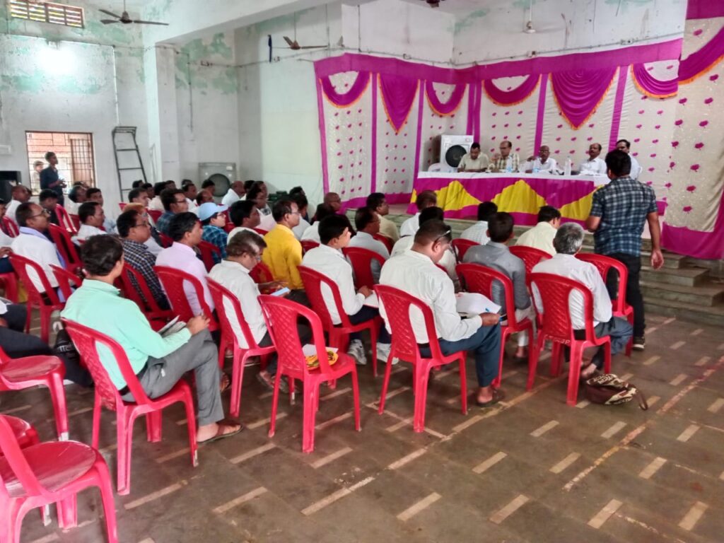 नए शिक्षा सत्र की शक्ति जिले में तैयारीयो को लेकर शिक्षा विभाग सक्रिय- संयुक्त संचालक एवं शक्ति कलेक्टर के निर्देश पर जिले के शिक्षा विभाग ने शाला प्रवेश उत्सव को लेकर विकासखंड वार चालू की बैठके, 18 जून से पूरे जिले में मनाया जाएगा शाला प्रवेश उत्सव,DEO एन. के. चंद्रा के निर्देशन में चल रही बैठकर नए शिक्षा सत्र की शक्ति जिले में तैयारीयो को लेकर शिक्षा विभाग सक्रिय- संयुक्त संचालक एवं शक्ति कलेक्टर के निर्देश पर जिले के शिक्षा विभाग ने शाला प्रवेश उत्सव को लेकर विकासखंड वार चालू की बैठके, 18 जून से पूरे जिले में मनाया जाएगा शाला प्रवेश उत्सव,DEO एन. के. चंद्रा के निर्देशन में चल रही बैठकर kshititech