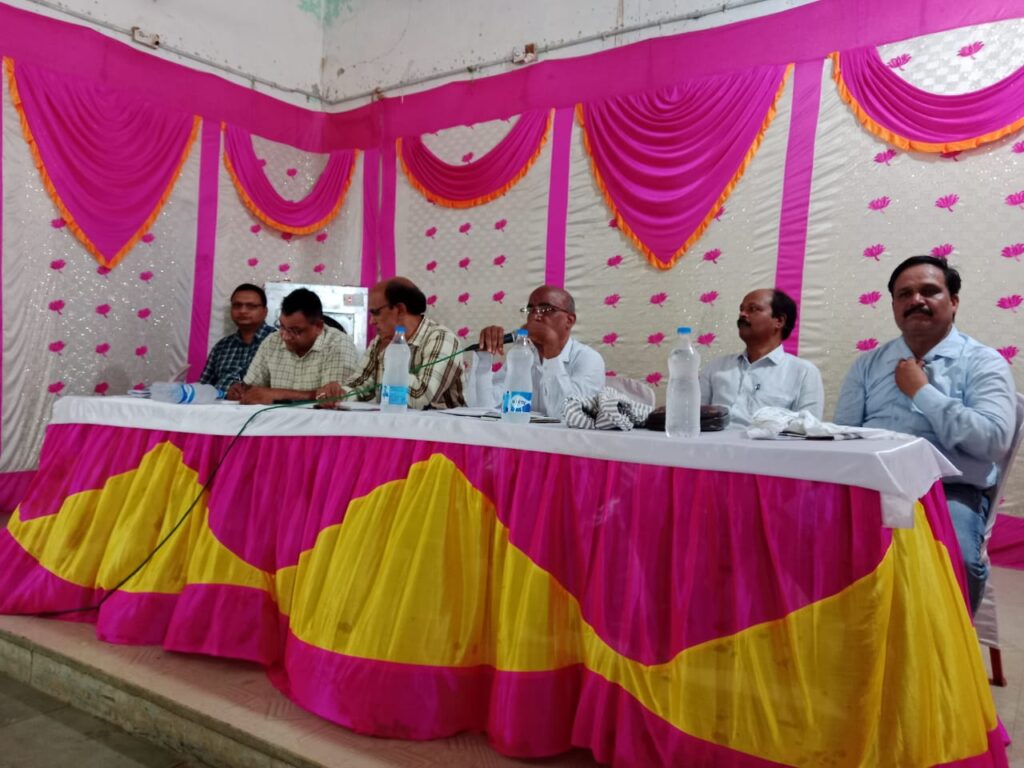 नए शिक्षा सत्र की शक्ति जिले में तैयारीयो को लेकर शिक्षा विभाग सक्रिय- संयुक्त संचालक एवं शक्ति कलेक्टर के निर्देश पर जिले के शिक्षा विभाग ने शाला प्रवेश उत्सव को लेकर विकासखंड वार चालू की बैठके, 18 जून से पूरे जिले में मनाया जाएगा शाला प्रवेश उत्सव,DEO एन. के. चंद्रा के निर्देशन में चल रही बैठकर नए शिक्षा सत्र की शक्ति जिले में तैयारीयो को लेकर शिक्षा विभाग सक्रिय- संयुक्त संचालक एवं शक्ति कलेक्टर के निर्देश पर जिले के शिक्षा विभाग ने शाला प्रवेश उत्सव को लेकर विकासखंड वार चालू की बैठके, 18 जून से पूरे जिले में मनाया जाएगा शाला प्रवेश उत्सव,DEO एन. के. चंद्रा के निर्देशन में चल रही बैठकर kshititech