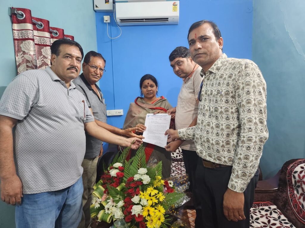 टोल को लेकर चेंबर की चिंता- शक्ति के चेंबर सदस्यों ने करी सांसद कमलेश जांगडे से मुलाकात-जेठा में लग रहे टोल प्लाजा को लेकर जिले वासियों के लिए टोल से मुक्त करने करी मांग टोल को लेकर चेंबर की चिंता- शक्ति के चेंबर सदस्यों ने करी सांसद कमलेश जांगडे से मुलाकात-जेठा में लग रहे टोल प्लाजा को लेकर जिले वासियों के लिए टोल से मुक्त करने करी मांग kshititech