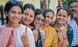 नेताओं की टिकी निगाहें- लोकसभा चुनाव की तस्वीर आज शाम के बाद होंगी साफ, अंतिम चरण का मतदान आज 1 जून को, 4 जून को होगी मतगणना, कुछ घंटो बाद ही महीनो की बेचैनी होगी दूर नेताओं की टिकी निगाहें- लोकसभा चुनाव की तस्वीर आज शाम के बाद होंगी साफ, अंतिम चरण का मतदान आज 1 जून को, 4 जून को होगी मतगणना, कुछ घंटो बाद ही महीनो की बेचैनी होगी दूर kshititech