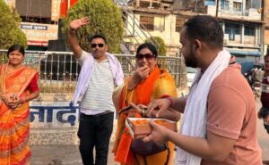 शक्ति के बेटी बन गिस सांसद-कमलेश जांगड़े की जीत पर भाजपाइयों ने मनाया जीत का जश्न, अग्रसेन चौक सहित विभिन्न स्थानों पर हुई आतिशबाजी एवं कराया गया मुंह मीठा,जीत पर कमलेश जांगड़े ने कहा- मतदाताओं के आशीर्वाद एवं कार्यकर्ताओं की मेहनत से भाजपा को मिली जीत, पहली बार शक्ति शहर से दिल्ली की लोकसभा में प्रतिनिधित्व करेगी भाजपा की महिला सांसद शक्ति के बेटी बन गिस सांसद-कमलेश जांगड़े की जीत पर भाजपाइयों ने मनाया जीत का जश्न, अग्रसेन चौक सहित विभिन्न स्थानों पर हुई आतिशबाजी एवं कराया गया मुंह मीठा,जीत पर कमलेश जांगड़े ने कहा- मतदाताओं के आशीर्वाद एवं कार्यकर्ताओं की मेहनत से भाजपा को मिली जीत, पहली बार शक्ति शहर से दिल्ली की लोकसभा में प्रतिनिधित्व करेगी भाजपा की महिला सांसद kshititech