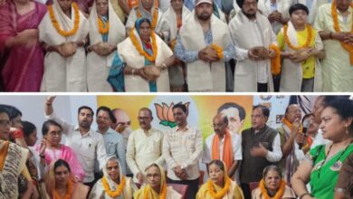 शक्ति एव जांजगीर चाम्पा जिले में भाजपा ने 25 जून को आपातकाल दिवस को मनाया काला दिवस के रूप में,मीसा बंदियों का किया गया सम्मान, शक्ति में पूर्व विधायक रजनीश सिंह तो वहीं जांजगीर चांपा में धरमलाल कौशिक ने किया कार्यक्रम को संबोधित, तत्कालीन प्रधानमंत्री स्वर्गीय इंदिरा गांधी के तानाशाह की करी गई निंदा शक्ति एव जांजगीर चाम्पा जिले में भाजपा ने 25 जून को आपातकाल दिवस को मनाया काला दिवस के रूप में,मीसा बंदियों का किया गया सम्मान, शक्ति में पूर्व विधायक रजनीश सिंह तो वहीं जांजगीर चांपा में धरमलाल कौशिक ने किया कार्यक्रम को संबोधित, तत्कालीन प्रधानमंत्री स्वर्गीय इंदिरा गांधी के तानाशाह की करी गई निंदा kshititech