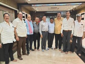 65 वोटो से जीत दर्ज करने वाले बिलासपुर के कमल सोनी के सर पर छत्तीसगढ़ सराफा संघ का ताज- एकता पेनल के उम्मीदवारों ने करी शानदार जीत दर्ज, चैंबर गुट के पदाधिकारीयो को मिली पराजय, शक्ति जिले के सर्राफा एसोसिएशन ने भी पहुंच कर दी बधाई, बिलासपुर सर्राफा संघ के अध्यक्ष भी हैं कमल सोनी, शक्ति के अध्यक्ष राजेश सराफ ने कहा- सर्राफा संघ छत्तीसगढ़ के हित में होंगे कमल जी के नेतृत्व में सकारात्मक प्रयास 65 वोटो से जीत दर्ज करने वाले बिलासपुर के कमल सोनी के सर पर छत्तीसगढ़ सराफा संघ का ताज- एकता पेनल के उम्मीदवारों ने करी शानदार जीत दर्ज, चैंबर गुट के पदाधिकारीयो को मिली पराजय, शक्ति जिले के सर्राफा एसोसिएशन ने भी पहुंच कर दी बधाई, बिलासपुर सर्राफा संघ के अध्यक्ष भी हैं कमल सोनी, शक्ति के अध्यक्ष राजेश सराफ ने कहा- सर्राफा संघ छत्तीसगढ़ के हित में होंगे कमल जी के नेतृत्व में सकारात्मक प्रयास kshititech