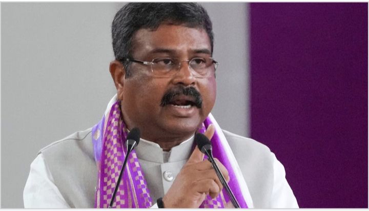 BIG BREAKIG-जीरो एरर एग्जाम के लिए सरकार प्रतिबद्ध, जांच के लिए बनाएंगे हाई लेवल कमेटी',NEET पेपर लीक पर बोले शिक्षा मंत्री,परीक्षार्थियों को मिली राहत BIG BREAKIG-जीरो एरर एग्जाम के लिए सरकार प्रतिबद्ध, जांच के लिए बनाएंगे हाई लेवल कमेटी',NEET पेपर लीक पर बोले शिक्षा मंत्री,परीक्षार्थियों को मिली राहत kshititech