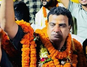 65 वोटो से जीत दर्ज करने वाले बिलासपुर के कमल सोनी के सर पर छत्तीसगढ़ सराफा संघ का ताज- एकता पेनल के उम्मीदवारों ने करी शानदार जीत दर्ज, चैंबर गुट के पदाधिकारीयो को मिली पराजय, शक्ति जिले के सर्राफा एसोसिएशन ने भी पहुंच कर दी बधाई, बिलासपुर सर्राफा संघ के अध्यक्ष भी हैं कमल सोनी, शक्ति के अध्यक्ष राजेश सराफ ने कहा- सर्राफा संघ छत्तीसगढ़ के हित में होंगे कमल जी के नेतृत्व में सकारात्मक प्रयास 65 वोटो से जीत दर्ज करने वाले बिलासपुर के कमल सोनी के सर पर छत्तीसगढ़ सराफा संघ का ताज- एकता पेनल के उम्मीदवारों ने करी शानदार जीत दर्ज, चैंबर गुट के पदाधिकारीयो को मिली पराजय, शक्ति जिले के सर्राफा एसोसिएशन ने भी पहुंच कर दी बधाई, बिलासपुर सर्राफा संघ के अध्यक्ष भी हैं कमल सोनी, शक्ति के अध्यक्ष राजेश सराफ ने कहा- सर्राफा संघ छत्तीसगढ़ के हित में होंगे कमल जी के नेतृत्व में सकारात्मक प्रयास kshititech