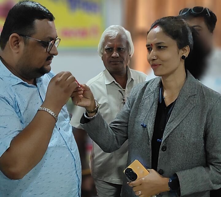 जनर्लिस्ट वेलफेयर यूनियन प्रदेश कार्यकारिणी की बैठक रायपुर में संपन्न,प्रदेश अध्यक्ष अमित गौतम ने कहा-प्रत्येक जिलों में संगठन को मजबूत करना एवं सदस्यता विस्तार में भी पदाधिकारी दे ध्यान, प्रदेश अध्यक्ष अमित गौतम का जन्मदिन भी मनाया यूनियन के साथियों ने kshititech