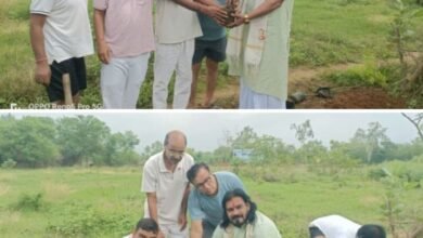 मोदी जी के आवाहन पर लोग वृक्षारोपण के कार्यक्रम को दे रहे गति- शक्ति के सरस्वती शिशु मंदिर के भारत माता परिसर में 3 जुलाई को हुआ एक पेड़ मां के नाम कार्यक्रम, भाजपा द्वारा आयोजित था वृक्षारोपण कार्यक्रम, नेताओं ने कहा- वृक्ष लगाए एवं उसे संरक्षण भी दे kshititech