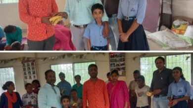 शक्ति के सेवा संस्थान के अनुकरणीय पहल- दृष्टि बाधित विशेष विद्यालय के बच्चो के साथ समर्पण सुशीला सेवा संस्थान ने मनाई सुशीला देवी की 70 वीं जन्म जयंती, फल, बिस्किट का वितरण कर विद्यालय के बच्चों की ली जानकारी kshititech