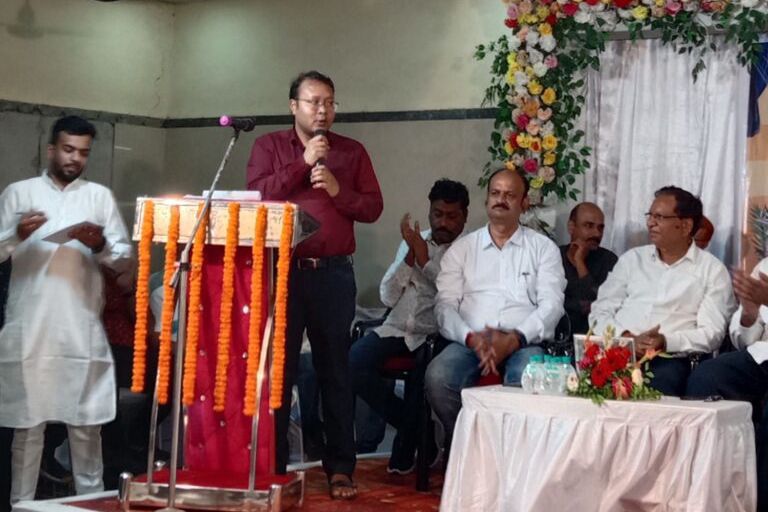 शक्ति कलेक्टर अमृत विकास टोपनो ने दिलाई चेंबर अध्यक्ष सहित पदाधिकारीयो को शपथ ,कलेक्टर ने कहा- प्रशासन एवं व्यापारियों के बीच सदैव रहनी चाहिए मिठास, नए अध्यक्ष दिनेश शर्मा सहित टीम ने ली शपथ, प्रदेश के विभिन्न जिलों से पहुंचे चैंबर पदाधिकारी,नवनियुक्त अध्यक्ष दिनेश शर्मा ने कहा- चेंबर के संगठन को क्षेत्र में बनाएंगे मजबूत, 42 से बढ़कर 86 सदस्य हो गए हैं शाखा में शक्ति कलेक्टर अमृत विकास टोपनो ने दिलाई चेंबर अध्यक्ष सहित पदाधिकारीयो को शपथ ,कलेक्टर ने कहा- प्रशासन एवं व्यापारियों के बीच सदैव रहनी चाहिए मिठास, नए अध्यक्ष दिनेश शर्मा सहित टीम ने ली शपथ, प्रदेश के विभिन्न जिलों से पहुंचे चैंबर पदाधिकारी,नवनियुक्त अध्यक्ष दिनेश शर्मा ने कहा- चेंबर के संगठन को क्षेत्र में बनाएंगे मजबूत, 42 से बढ़कर 86 सदस्य हो गए हैं शाखा में kshititech