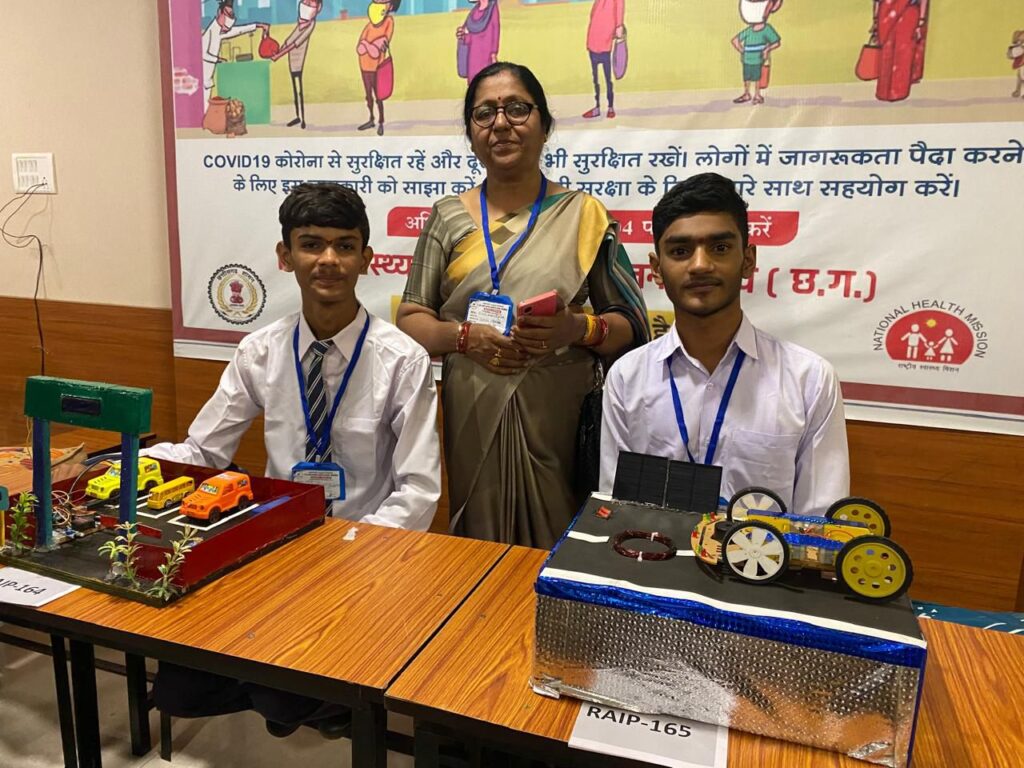 इंस्पायर अवार्ड : राज्य स्तरीय प्रतियोगिता में शामिल हुए जिले से 07 विद्यार्थी, जिला नोडल अधिकारी सुरेश कुमार जायसवाल के नेतृत्व में पहुंचे थे विद्यार्थी,1 एवं 2 जुलाई को राजनांदगांव में आयोजित थी प्रतियोगिता, जिला शिक्षा अधिकारी एन के चंद्रा ने भी दी बधाई इंस्पायर अवार्ड : राज्य स्तरीय प्रतियोगिता में शामिल हुए जिले से 07 विद्यार्थी, जिला नोडल अधिकारी सुरेश कुमार जायसवाल के नेतृत्व में पहुंचे थे विद्यार्थी,1 एवं 2 जुलाई को राजनांदगांव में आयोजित थी प्रतियोगिता, जिला शिक्षा अधिकारी एन के चंद्रा ने भी दी बधाई kshititech