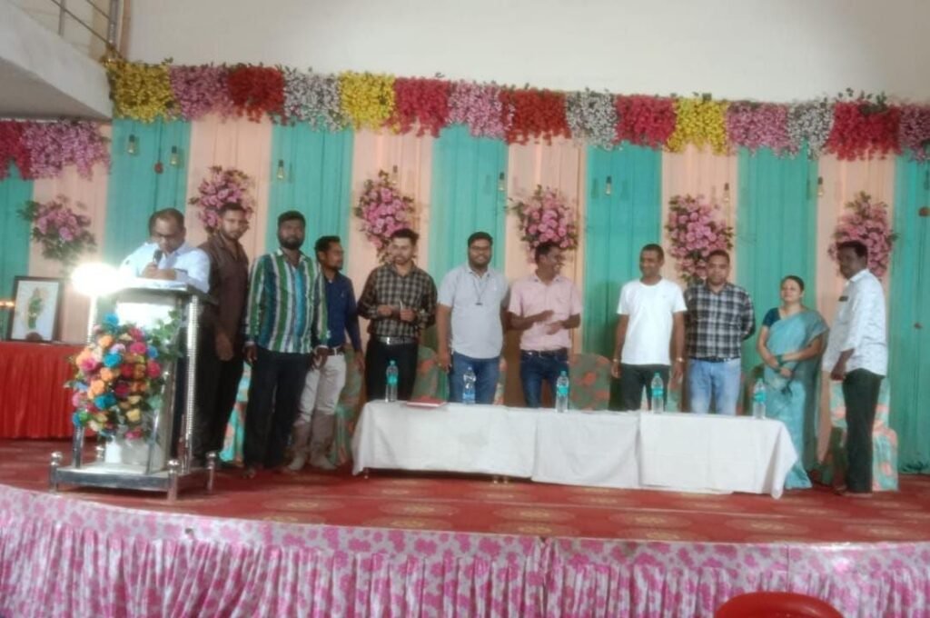 नगरीय निकाय के कर्मचारी वेतन भुगतान को लेकर 18 जुलाई से करेंगे आंदोलन, काली पट्टी लगाकर करेंगे विरोध प्रदर्शन, सरकार की बेरुखी को लेकर कर्मचारियों में भारी आक्रोश नगरीय निकाय के कर्मचारी वेतन भुगतान को लेकर 18 जुलाई से करेंगे आंदोलन, काली पट्टी लगाकर करेंगे विरोध प्रदर्शन, सरकार की बेरुखी को लेकर कर्मचारियों में भारी आक्रोश kshititech