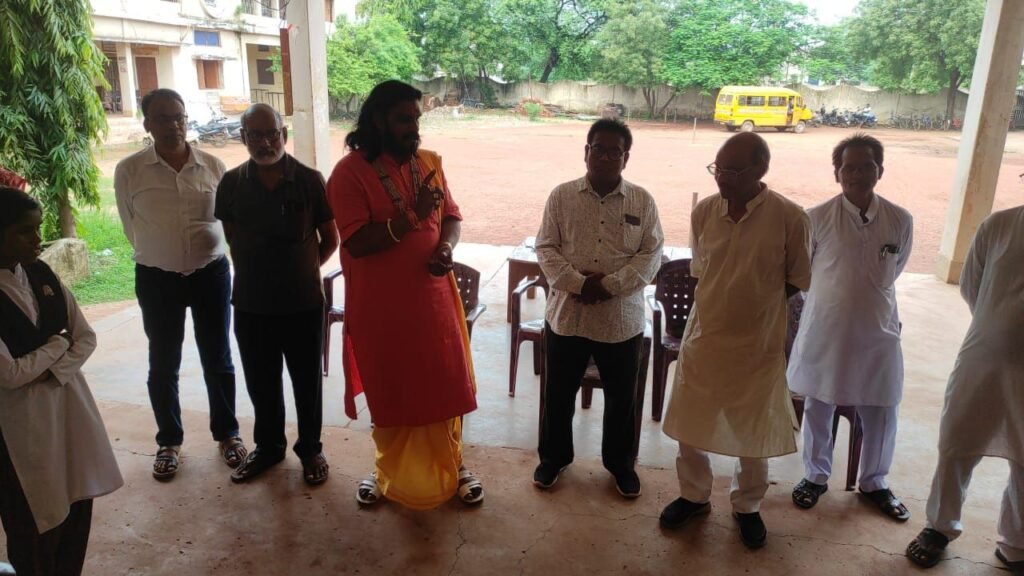 शक्ति के सरस्वती शिशु मंदिर में एक पेड़ मां के नाम हुआ कार्यक्रम, प्रधानमंत्री मोदी जी के आग्रह पर विद्यालय परिवार ने किया वृक्षारोपण,बच्चों में भी दिखा वृक्षारोपण को लेकर उत्साह, रामअवतार ने कहा- स्वस्थ जीवन के लिए स्वस्थ हवा की है जरूरत, और यह संभव है तभी जब हम करें वृक्षारोपण kshititech