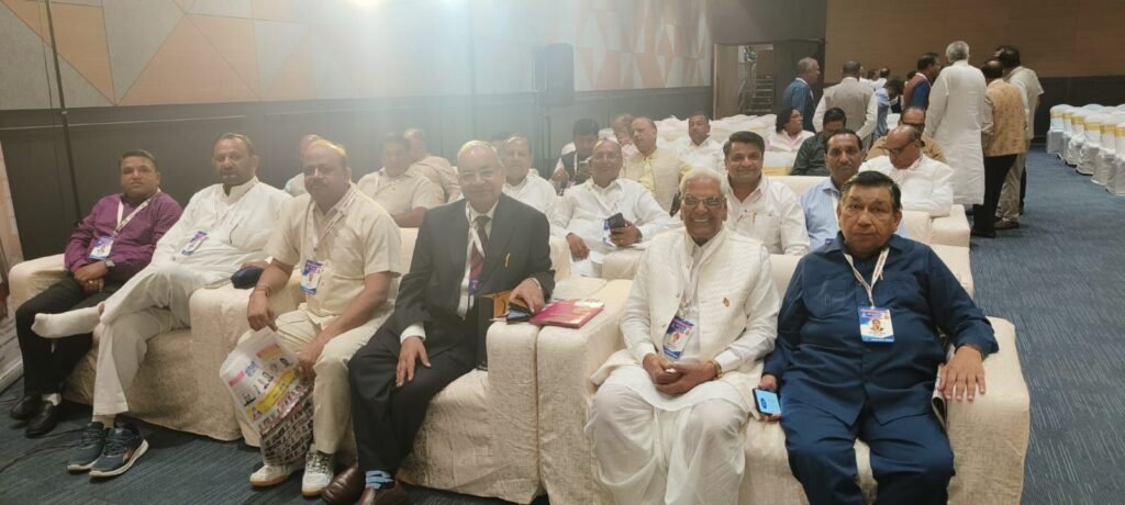 CA मधुसूदन राष्ट्रीय मंच पर हुए सम्मानित- हैदराबाद के राष्ट्रीय मंच पर सम्मानित हुए इनकम टैक्स अपीलीय प्राधिकरण के सदस्य CA मधुसूदन सांवडिया, अखिल भारतीय अग्रवाल संगठन की 21 जुलाई को संपन्न हुई बैठक, राष्ट्रीय उपाध्यक्ष अशोक अग्रवाल ने कहा- बैठक में दिए गए संगठन हित में महत्वपूर्ण निर्णय kshititech