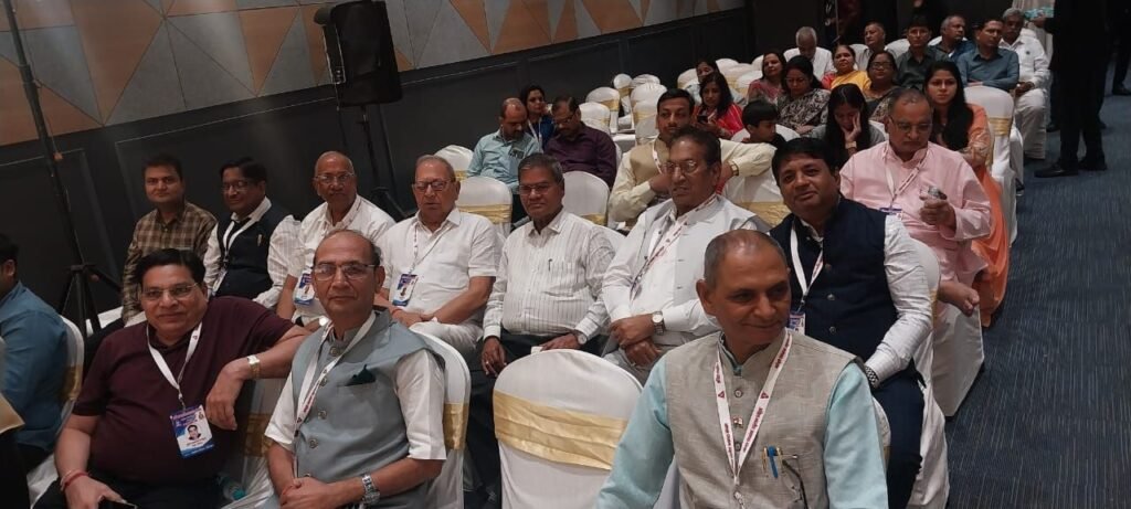 CA मधुसूदन राष्ट्रीय मंच पर हुए सम्मानित- हैदराबाद के राष्ट्रीय मंच पर सम्मानित हुए इनकम टैक्स अपीलीय प्राधिकरण के सदस्य CA मधुसूदन सांवडिया, अखिल भारतीय अग्रवाल संगठन की 21 जुलाई को संपन्न हुई बैठक, राष्ट्रीय उपाध्यक्ष अशोक अग्रवाल ने कहा- बैठक में दिए गए संगठन हित में महत्वपूर्ण निर्णय kshititech