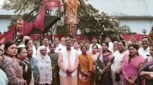 बाबूजी बी डी महंत की पुण्यतिथि पर चरणदास एवं ज्योत्सना ने दी श्रद्धांजलि,महंत ने किया ट्वीट- कहा- नहरो के क्षेत्र में विकास एवं सिंचाई के संसाधनों की दिशा में रहा आपका अमूल्य योगदान, शक्ति सहित जांजगीर-चांपा जिले में कांग्रेस जनों ने दी बिसाहू दास महंत को श्रद्धांजलि बाबूजी बी डी महंत की पुण्यतिथि पर चरणदास एवं ज्योत्सना ने दी श्रद्धांजलि,महंत ने किया ट्वीट- कहा- नहरो के क्षेत्र में विकास एवं सिंचाई के संसाधनों की दिशा में रहा आपका अमूल्य योगदान, शक्ति सहित जांजगीर-चांपा जिले में कांग्रेस जनों ने दी बिसाहू दास महंत को श्रद्धांजलि kshititech
