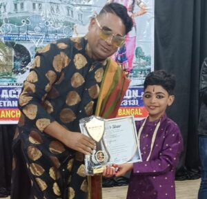 शक्ति शहर में दार्जिलिंग में भी लहराया परचम- शक्ति के जिंदल वर्ल्ड स्कूल की छात्रा प्रिशा अग्रवाल ने दार्जिलिंग में हुई भरतनाट्यम प्रतिस्पर्धा में हासिल किया प्रथम स्थान,विद्यालय के स्वस्तिक गबेल सहित डांस टीचर का भी हुआ विद्यालय प्रबंधन सहित ने भी दी बधाई शक्ति शहर में दार्जिलिंग में भी लहराया परचम- शक्ति के जिंदल वर्ल्ड स्कूल की छात्रा प्रिशा अग्रवाल ने दार्जिलिंग में हुई भरतनाट्यम प्रतिस्पर्धा में हासिल किया प्रथम स्थान,विद्यालय के स्वस्तिक गबेल सहित डांस टीचर का भी हुआ विद्यालय प्रबंधन सहित ने भी दी बधाई kshititech